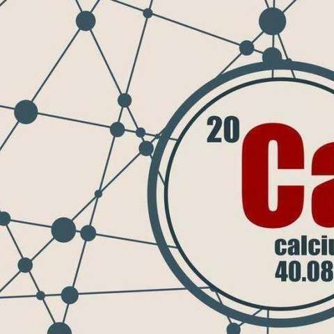钙是一种金属元素,符号ca,在化学元素周期表中位于第4周期,第iia族