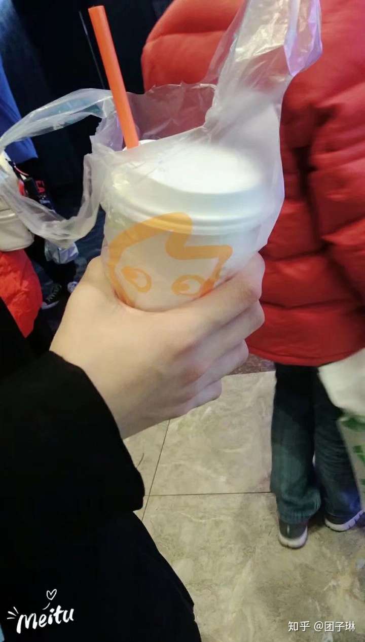 有一个很帅但很专情的男朋友是什么体验?