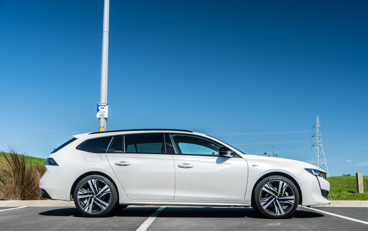 标致508sw如此漂亮的旅行车你期待引进国内吗