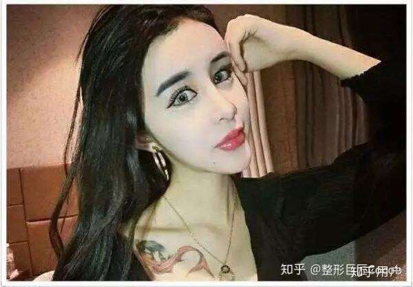 当下中国有哪些审美畸形的现象?