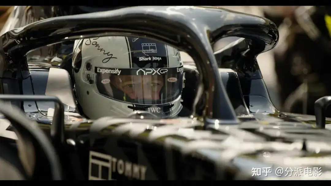 《F1:狂飙飞车》156分钟全程高能!F1实拍镜头颠覆赛车影史