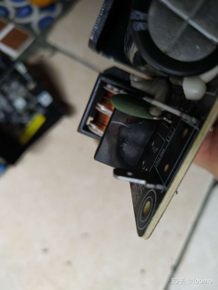 拆修小米低音炮并改音频输入