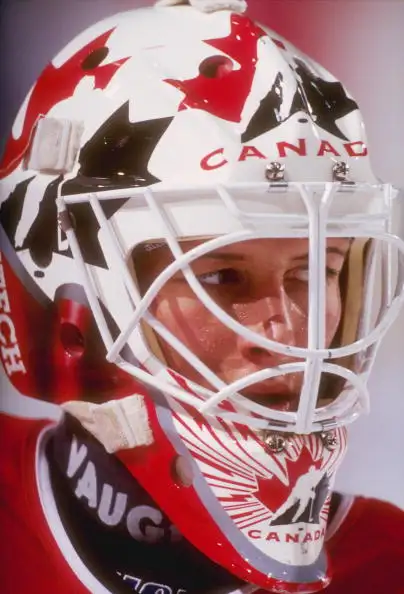 1992年,刚刚20岁的manon rhéaume就入选了加拿大国家
