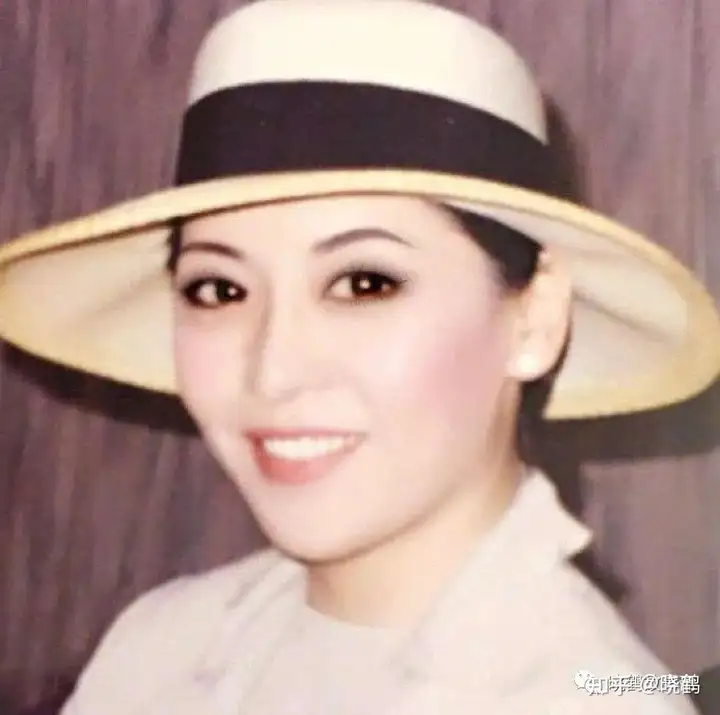 向太陈岚：向华强为她“不和任何女明星传绯闻”，她是如何做到的？