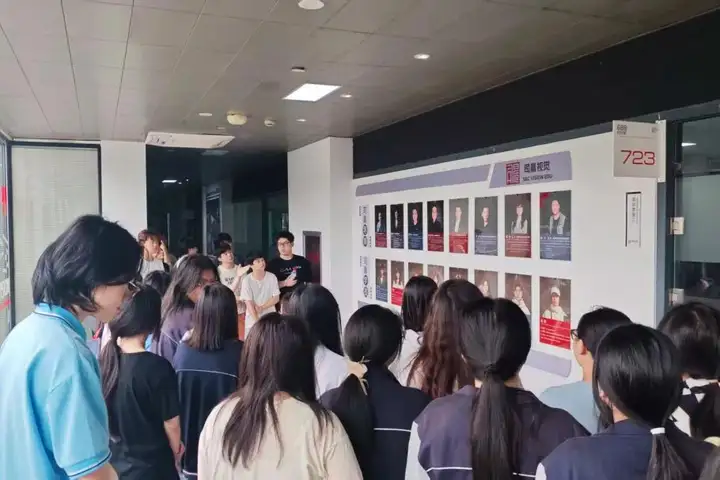 浙江省广播电视中等专业学校组织学生开展校企实践研学活动！(图2)