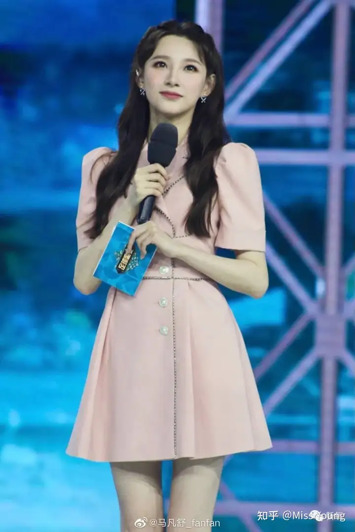 天！央妈到底藏着多少我们不知道的美女？