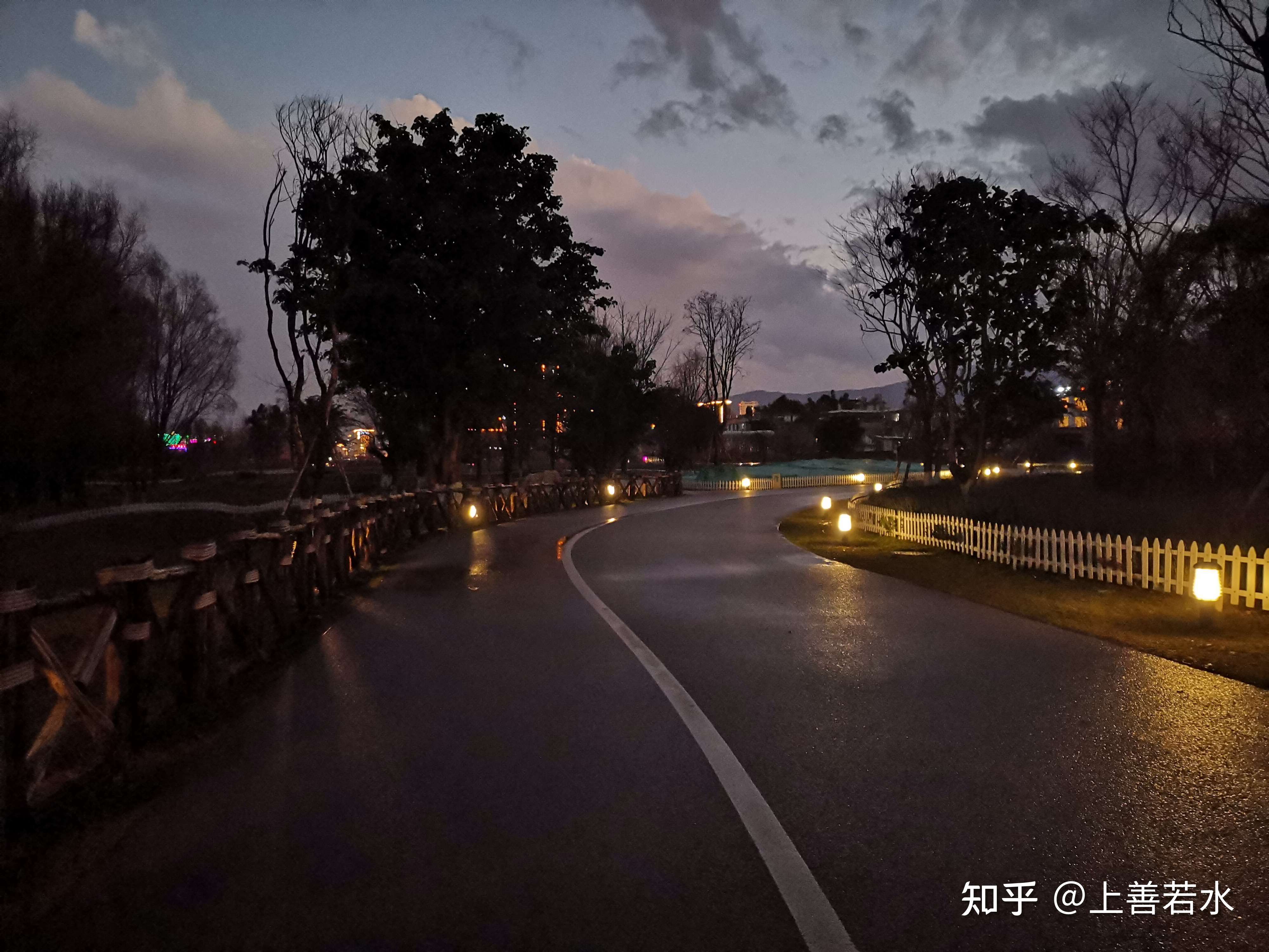 上善若水 的想法: 下关夜景 - 知乎