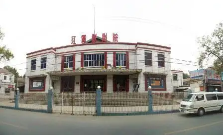 小时候,周日的时候,经常回去酒仙桥看望姥姥.