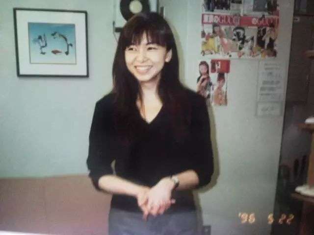 家庭主妇才不是罗子君 隐退17年被天王暗恋着的她 被另一个男神爱宠了22年 知乎