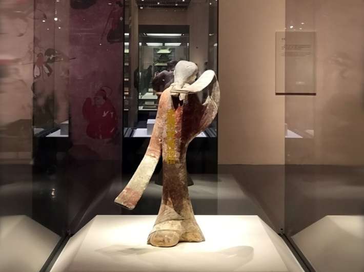 汉代歌舞闻天下,刘邦宠妃"翘袖折腰"舞,功夫确实厉害