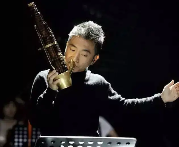 被林志炫带上歌手舞台的笙乐吴彤,也曾是民族摇滚的最高音 - 知乎