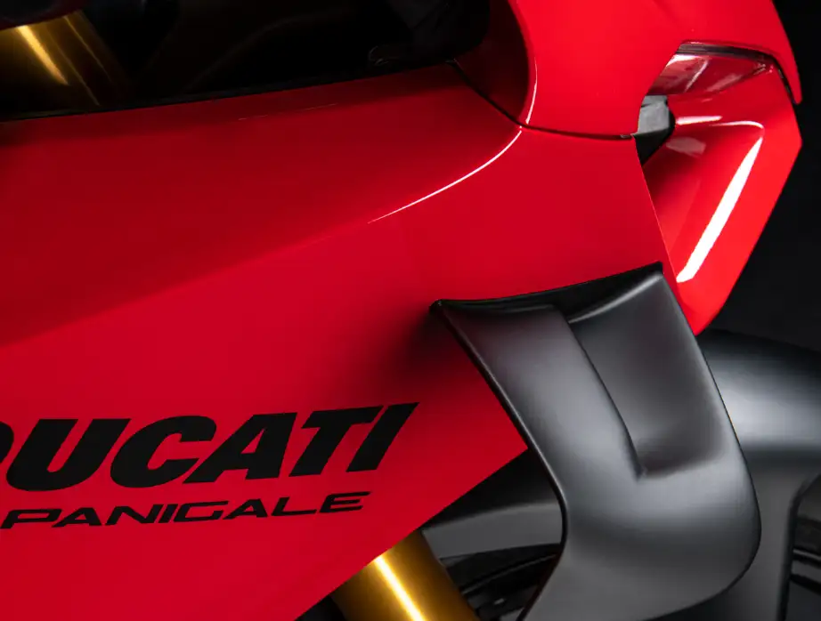 Ducati Panigale V4 S 2020 ganha asas da MotoGP; preço sobe a R$ 130 mil -  22/07/2020 - UOL Carros