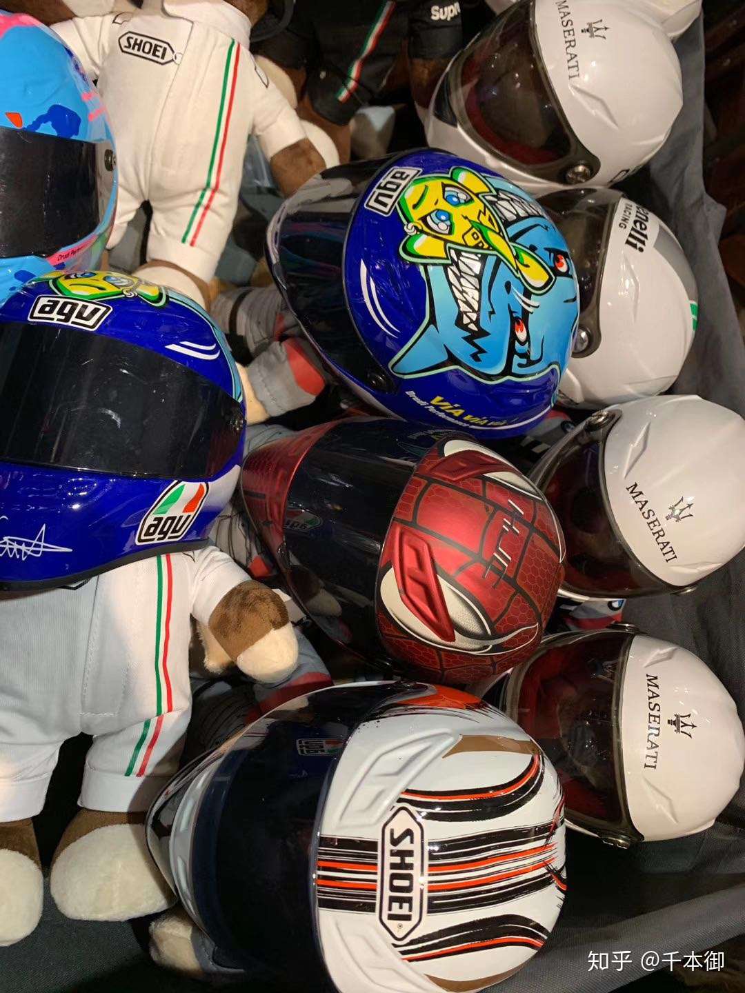 最贴身的机车伴侣 竟让各大厂商争相设计限量版 头盔熊到底魅力何在 知乎