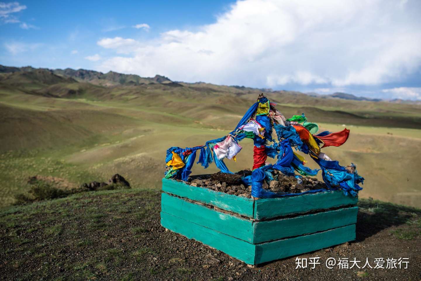 中国蒙古边界沙漠，4个塔克拉玛干那么大！游客：不荒凉，如天堂- 知乎