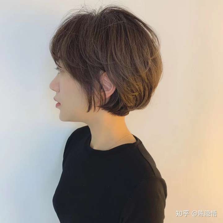 女生心形脸剪什么短发好看,谢谢.