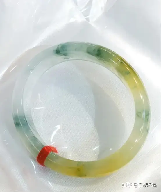 翠轩一品-翡翠手镯款式详解以及佩戴宜忌