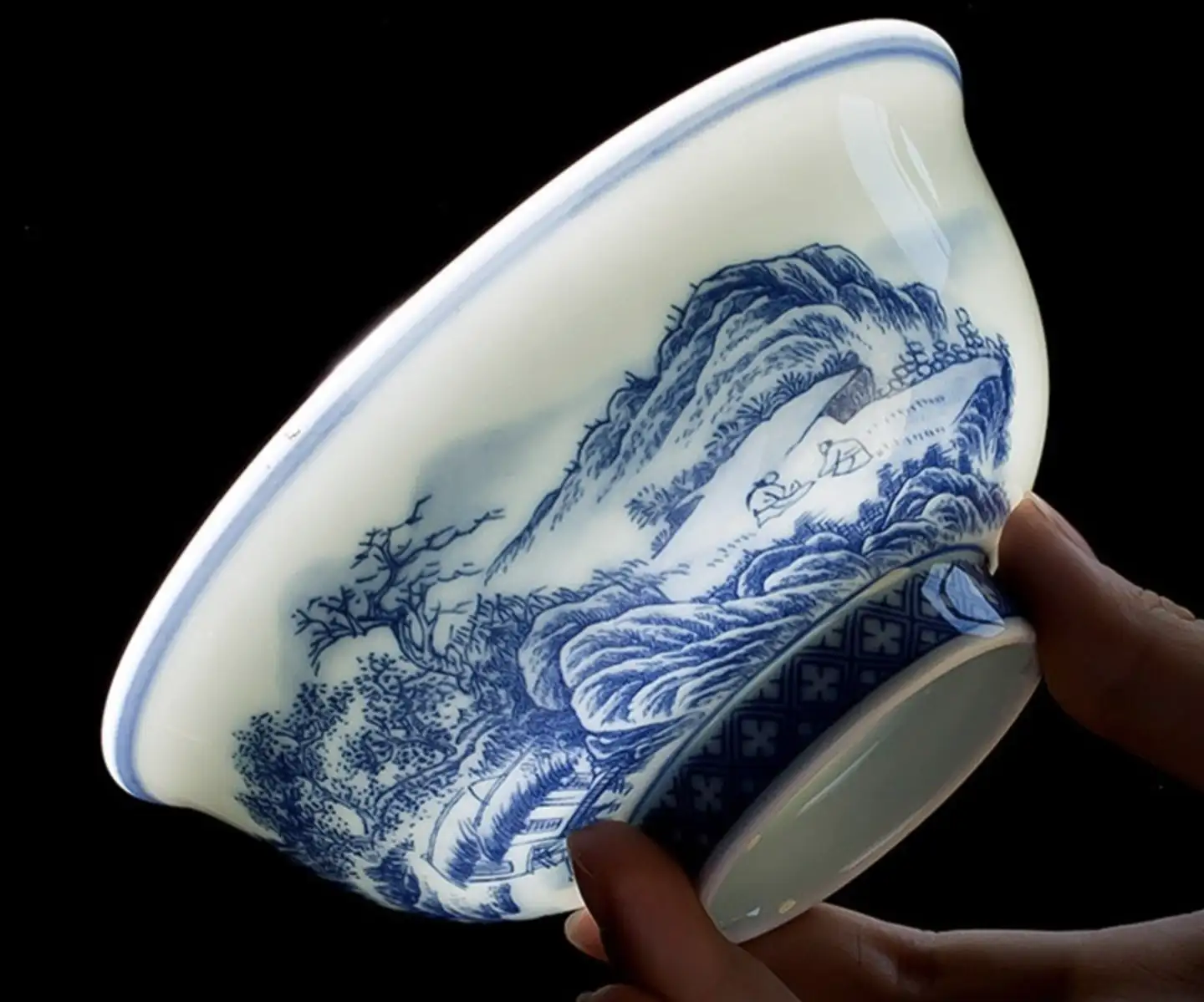 景德镇制釉下彩陶瓷高脚茶碗，仿古中式手工山水人家青花瓷餐具- 知乎