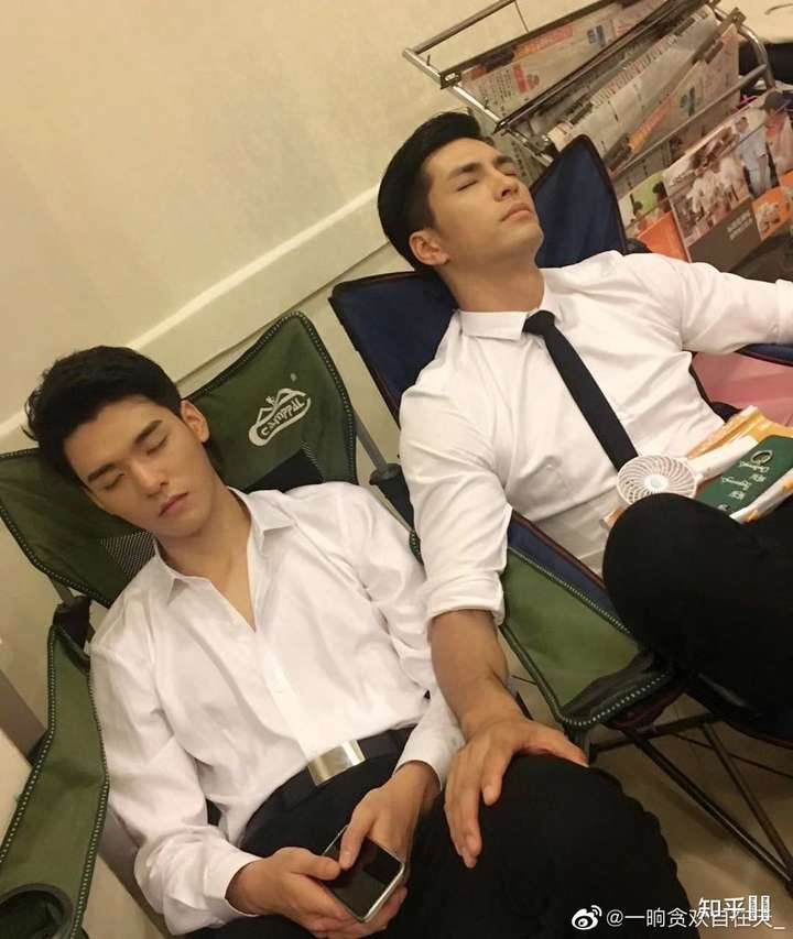 如果让你在圈内找一个人配龚俊,你觉得谁适合?