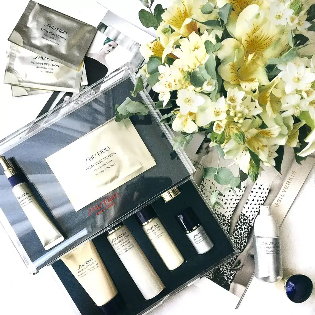 资生堂8个系列72款产品 红腰子 悦薇 新透白 时光琉璃哪个最适合你 科学种草 知乎