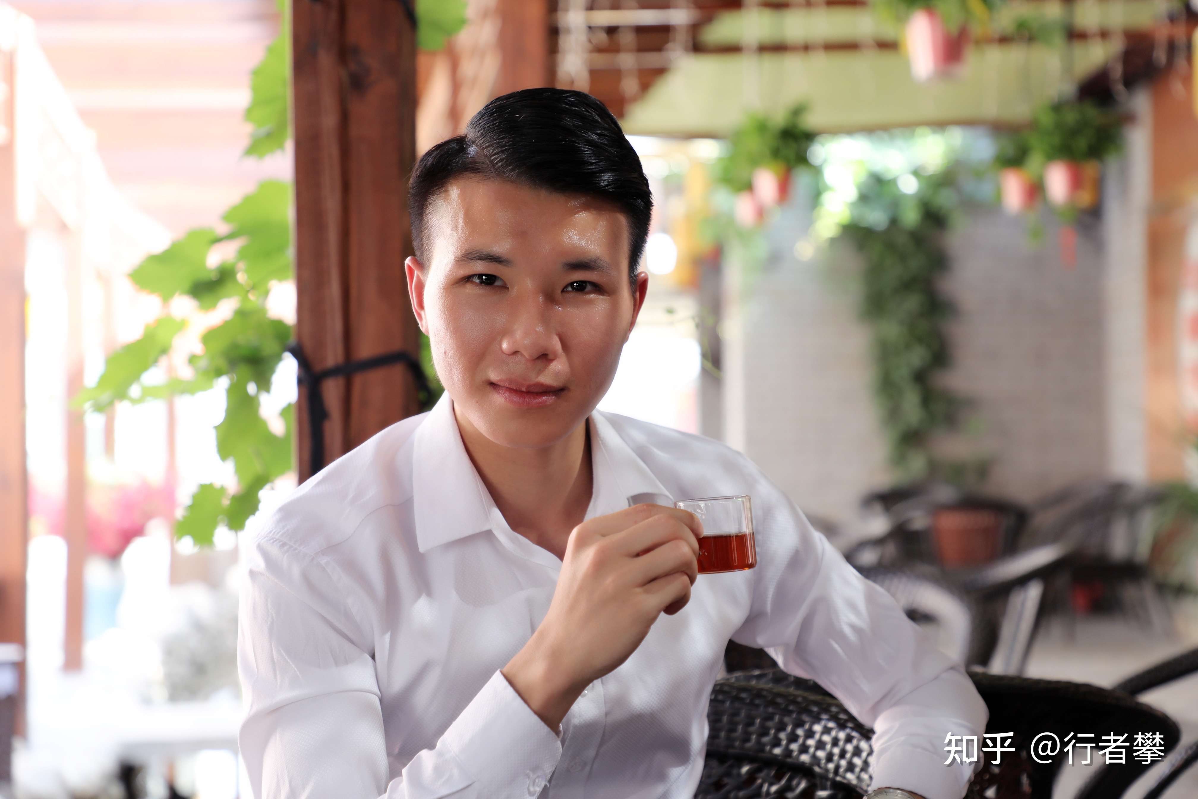 行者攀 的想法: 《能量》 男人的能量来自正气,干净,勤… - 知乎