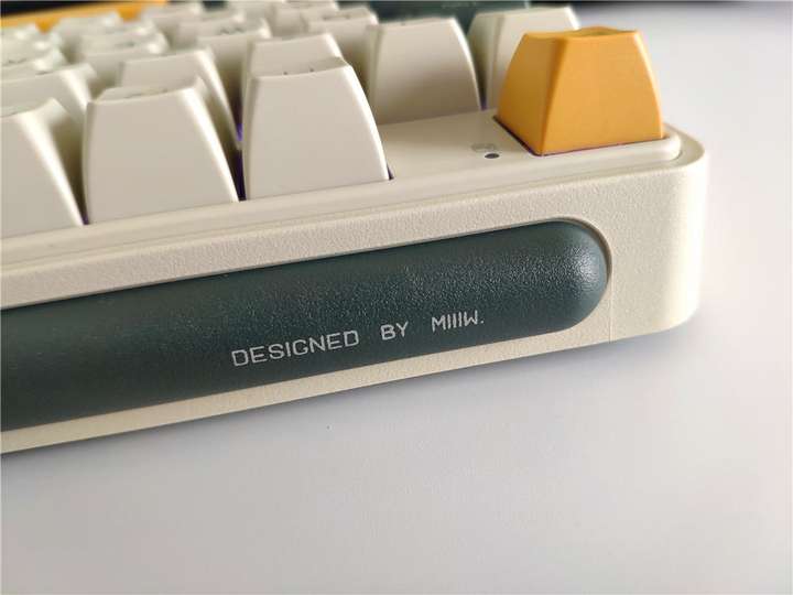 米物ART系列机械键盘 Z870：高颜值、三模兼容、超好用