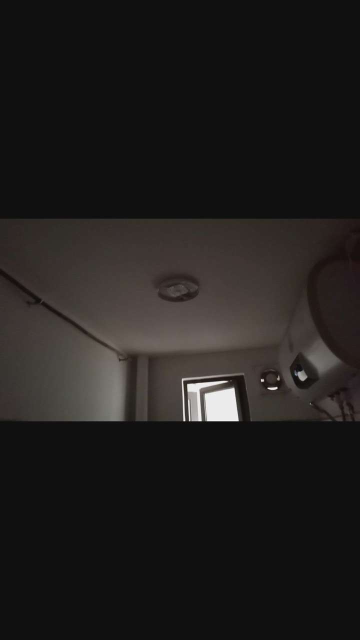 电灯一直闪然后停电了 v2-f1f761b4eff7702fa28a9a848300beb9_720w.jpg?source=1940ef5c