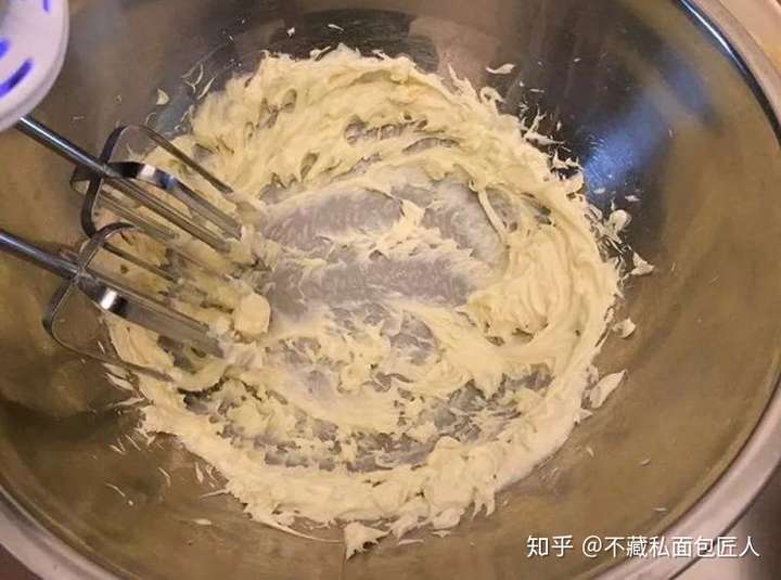 当下火爆的软欧包,跟甜面包有什么区别?