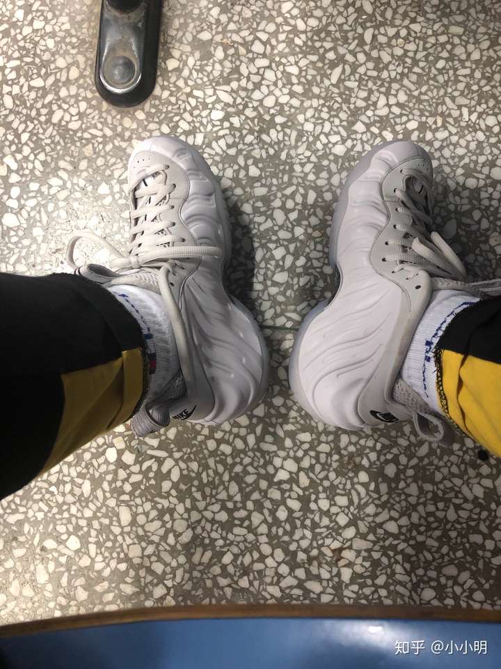 有什么适合冬天穿的好看的篮球鞋?