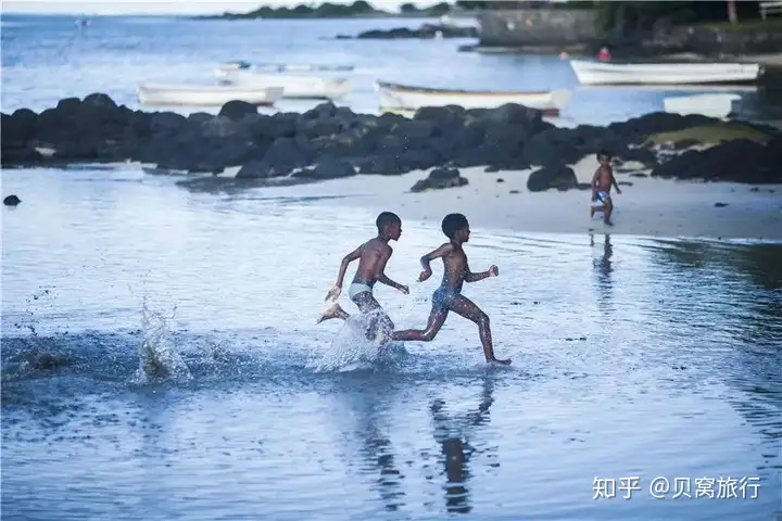 贝窝：团建浪翻天丨畅爽一夏，戏水玩酷欢乐水魔方