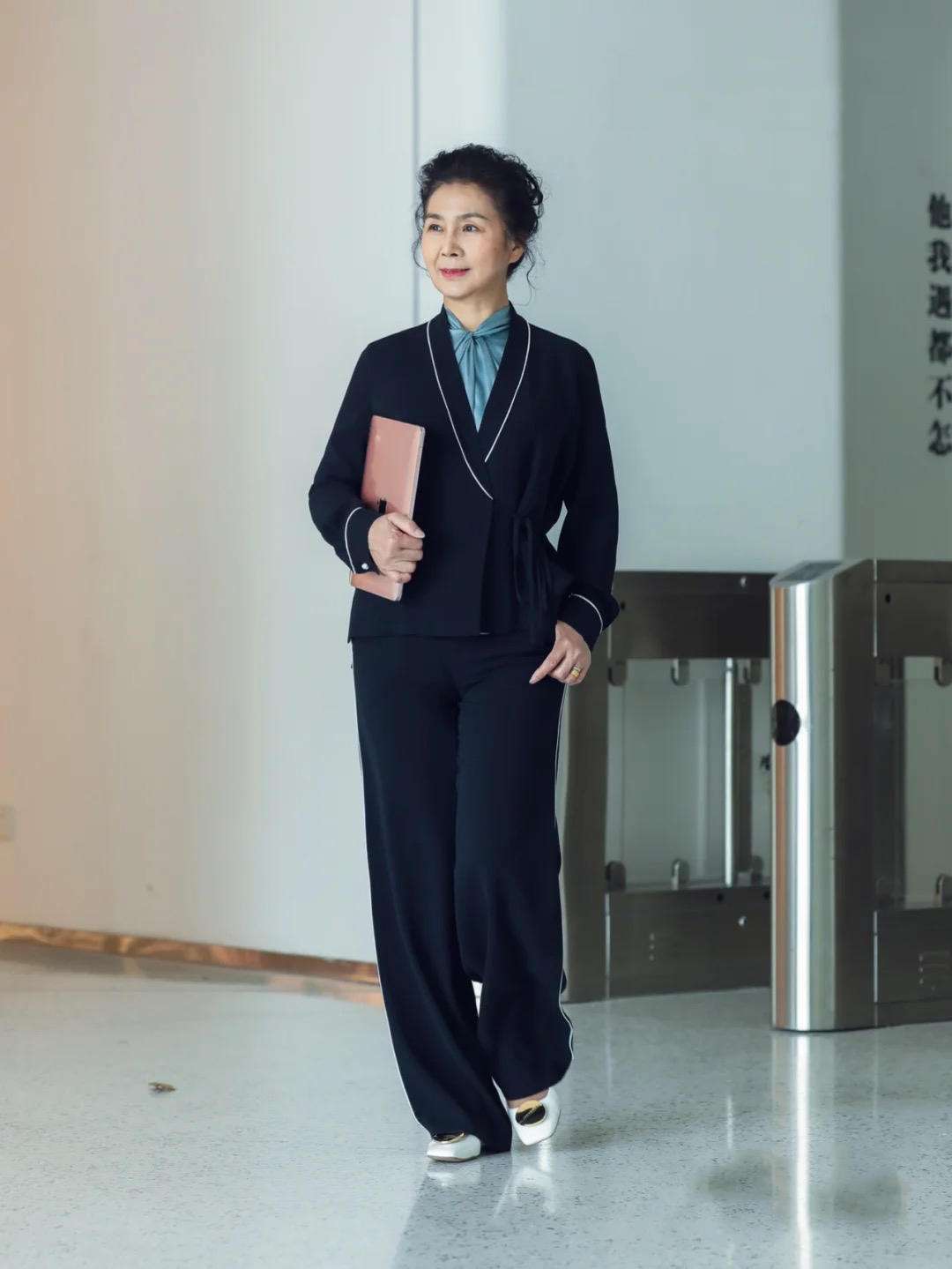 女人会打扮才越老越优雅 这位奶奶就是例子 年过60依旧美丽动人 知乎 女人会打扮才越老越优雅 这位奶奶就是例子 年过60依旧美丽动人 知乎