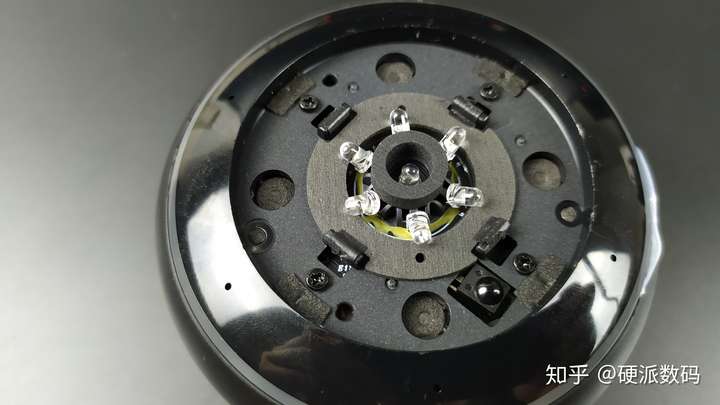 拆机爆料,小度智能音箱1S内部有哪些好玩的东西 数码拆机百科 第8张-巨头拆机测评网 拆机爆料,小度智能音箱1S内部有哪些好玩的东西 数码拆机百科 第8张