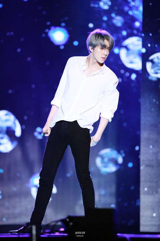 如何评价吴世勋的长相?