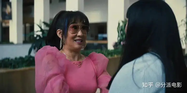 《猜谜女士》五星好评!亚裔喜剧口碑爆炸!