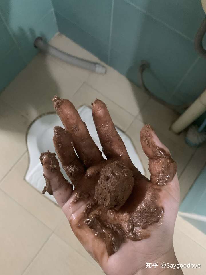 屎是什么味道？不同的屎会有不同的味道？