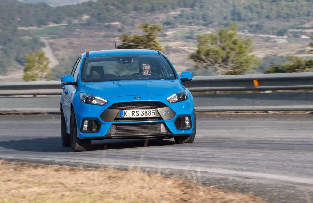 谁才是17年最好的小钢炮 上 知乎