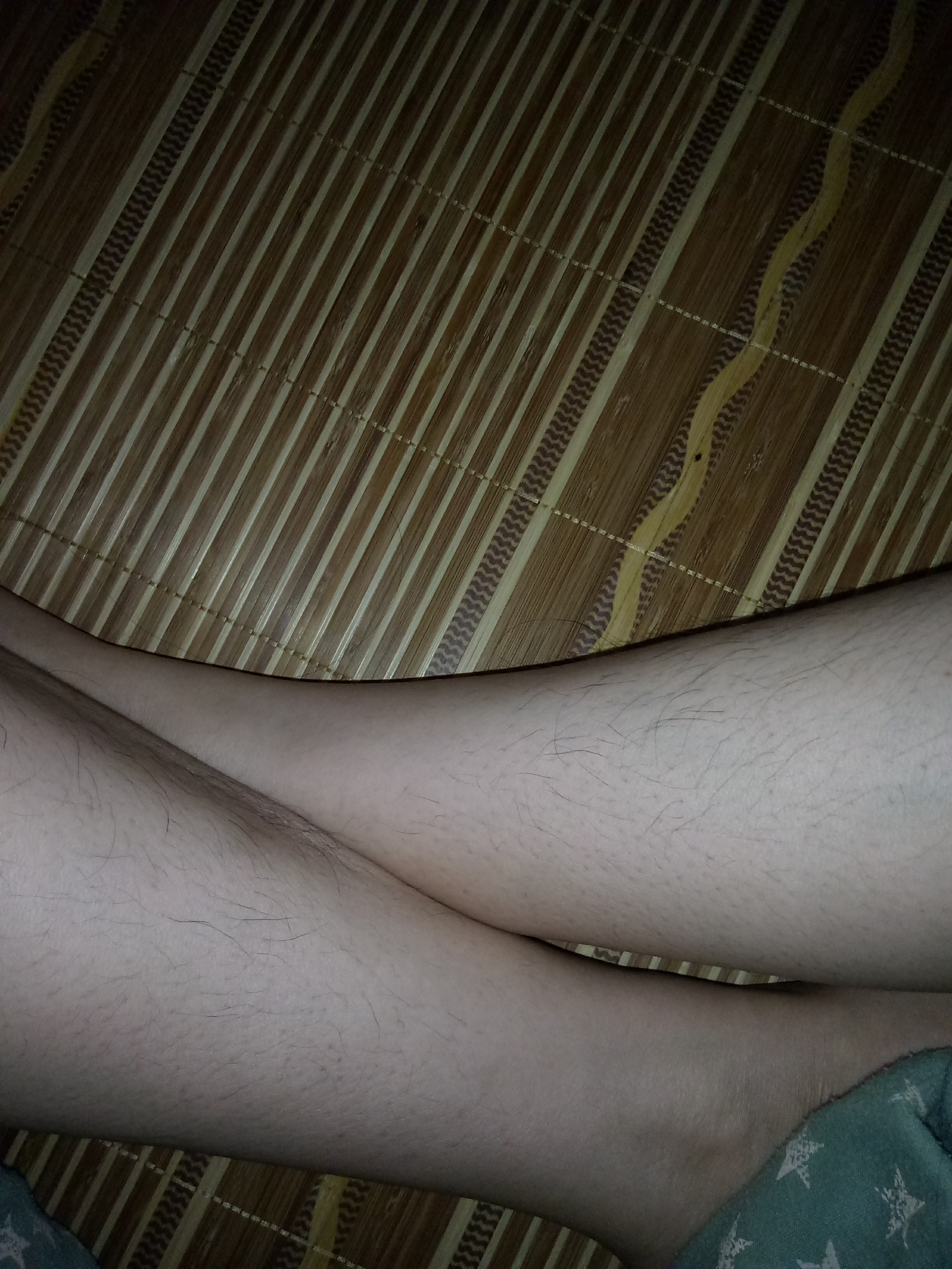 女生腿毛旺盛是怎样的人生体验