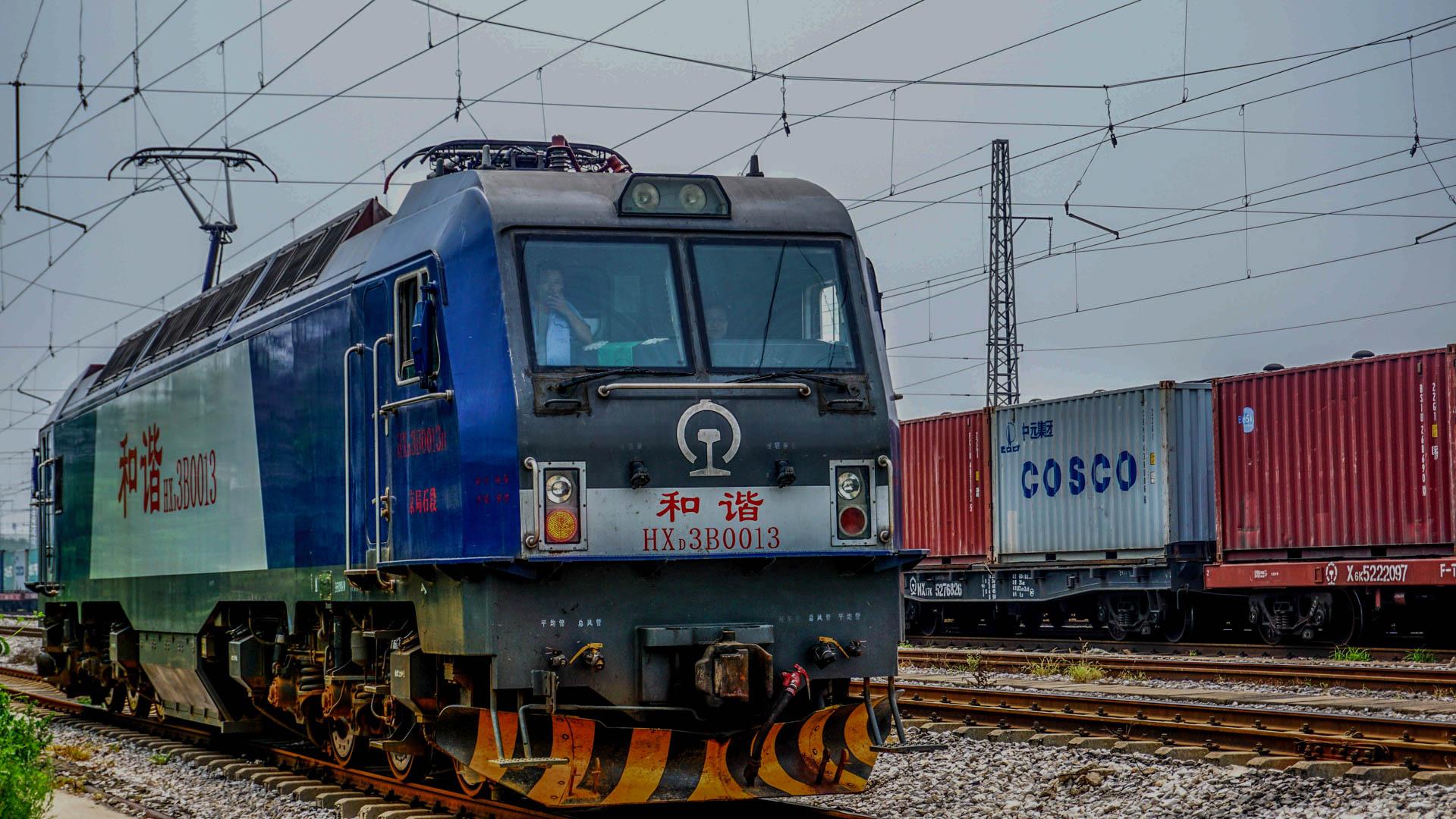 天津果园仓库上游1007及天津机务段瞎转