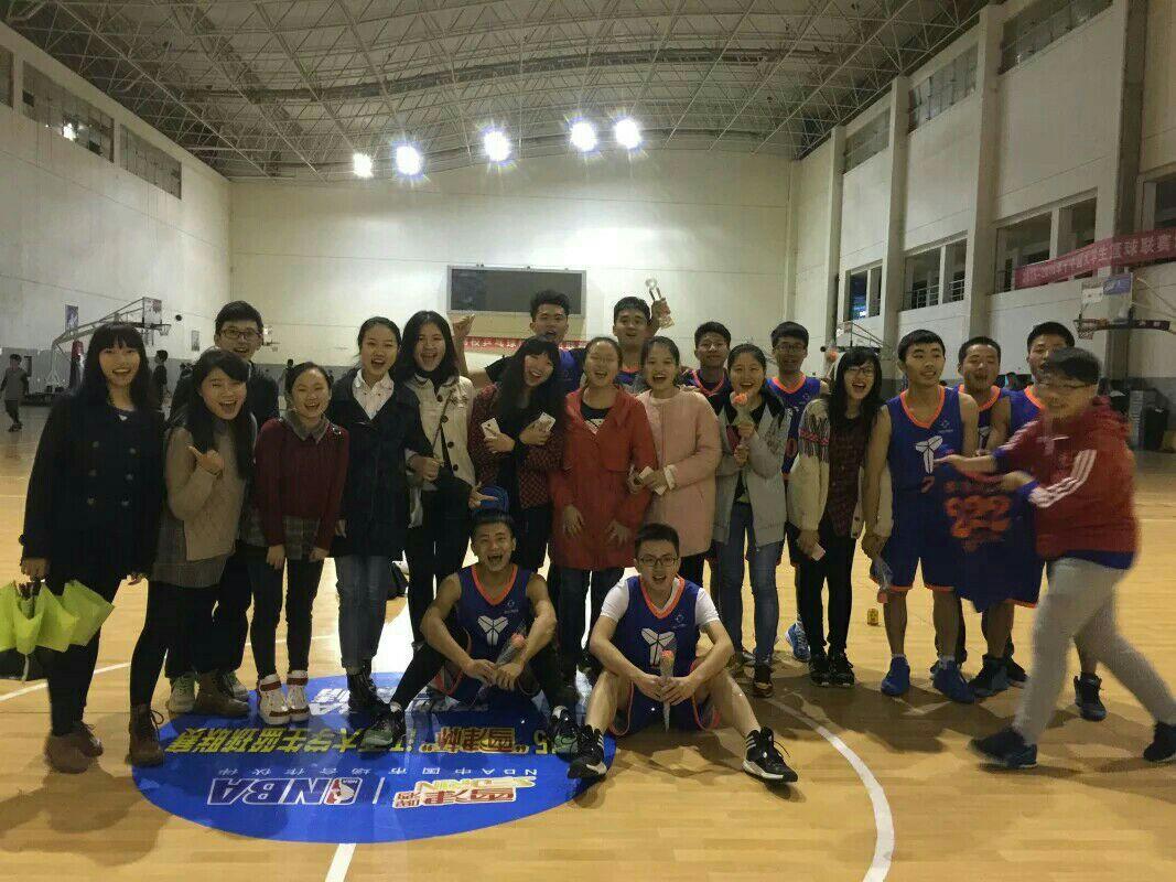 说说你爱篮球的原因? - 有关于你的信仰的回答