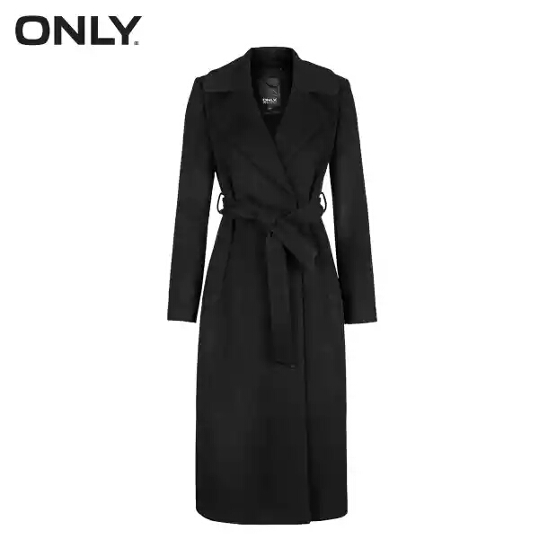 黑色大衣,黑裤子,黑鞋,配什么颜色毛衣好看呢?