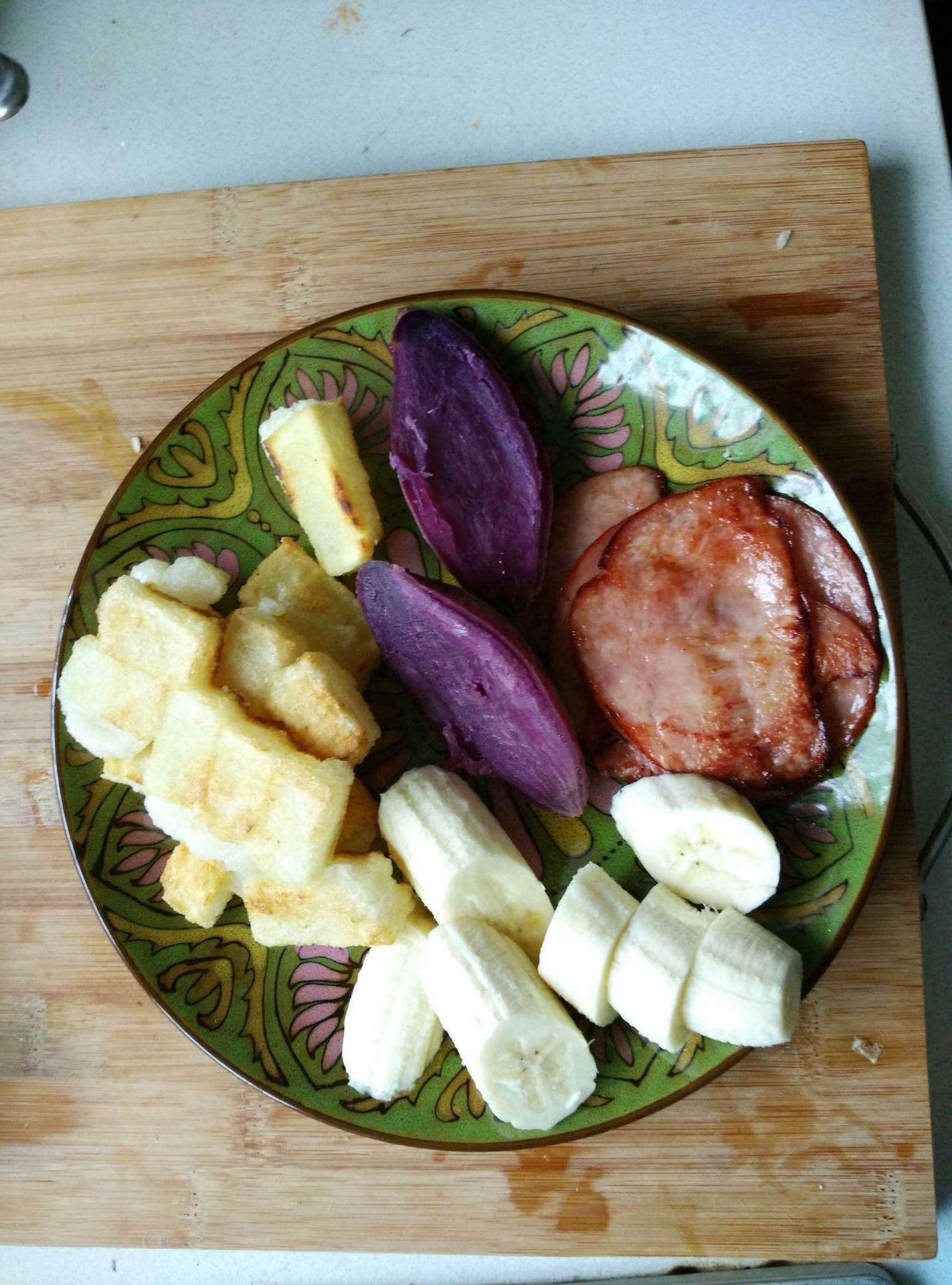 身小白,上半身肌肉少得可怜,请了一个月私教,基