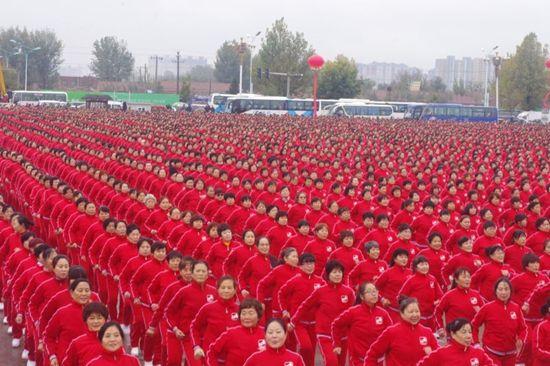 如何理解尼采《悲剧的诞生》中日神和酒神象征