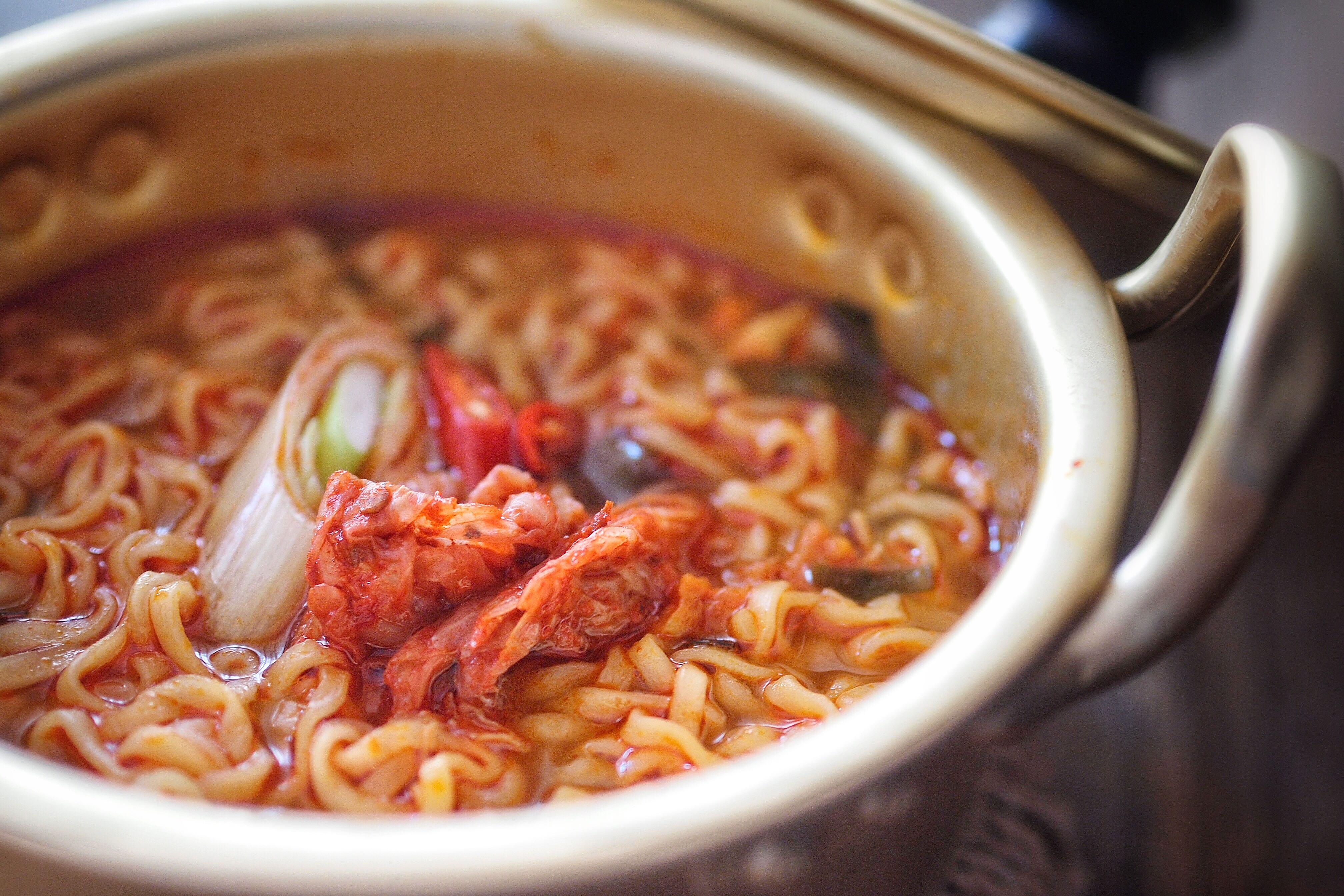 如何把一碗方便面拍摄得高大上? - 知乎