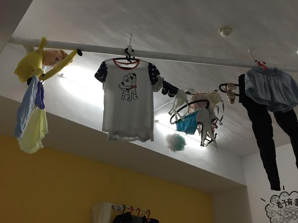 入住酒店如何晾挂换洗衣服?