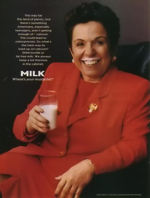 这位营养学家一定是想起了 1998 年开始的铺天盖地的 milk mustache