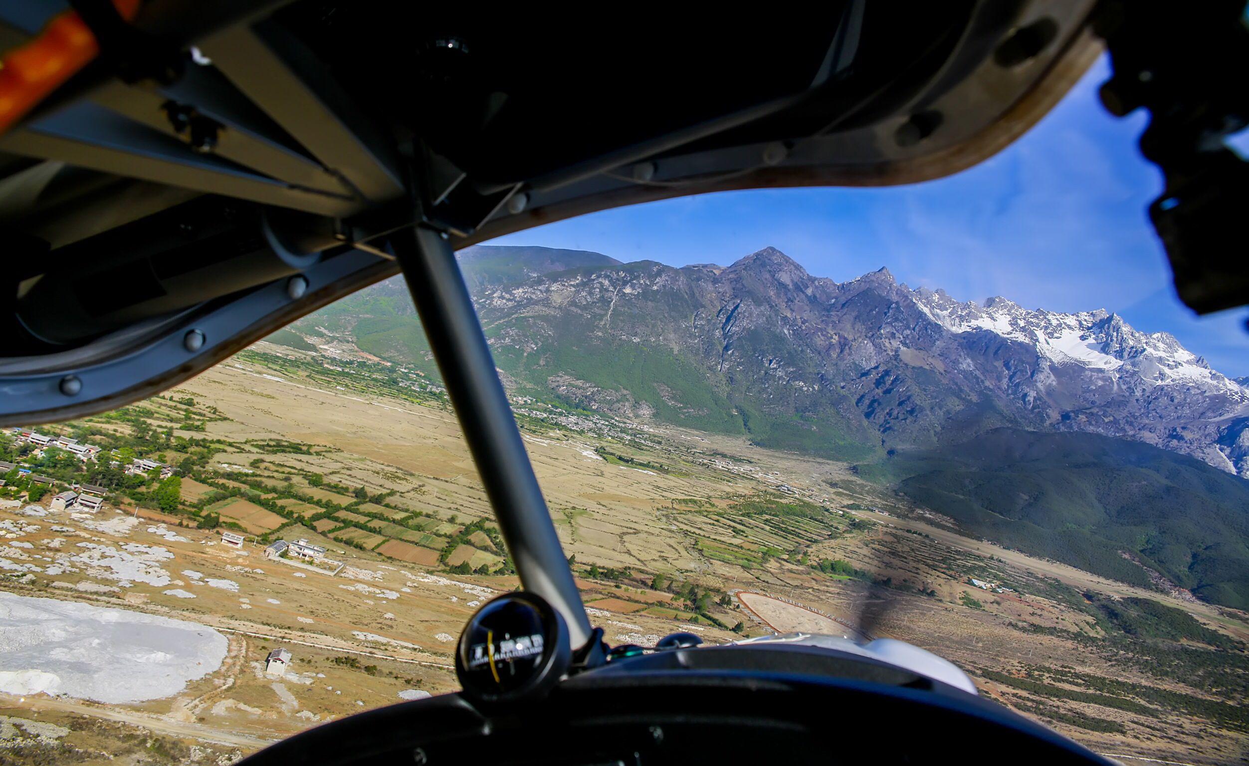 飞机驾驶舱的视野怎么样? - 知乎
