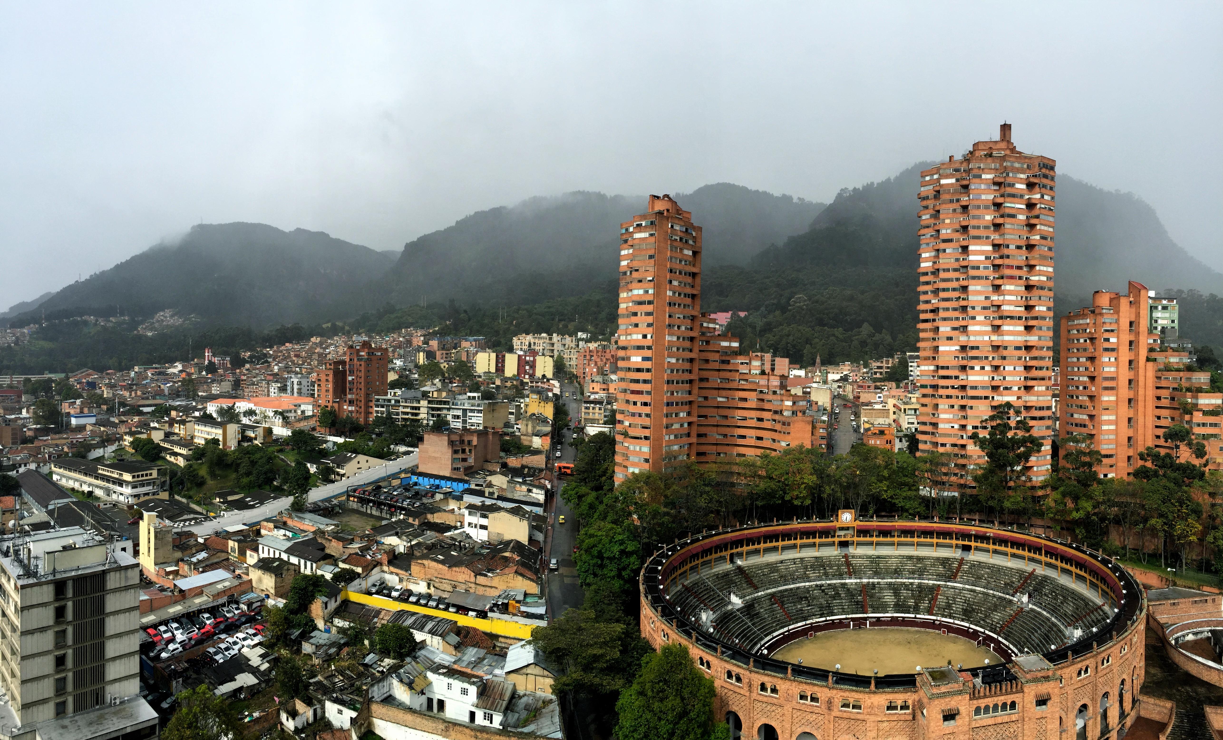 哥伦比亚是个怎样的国家首都波哥大是个怎样的城市哥伦比亚人有什么