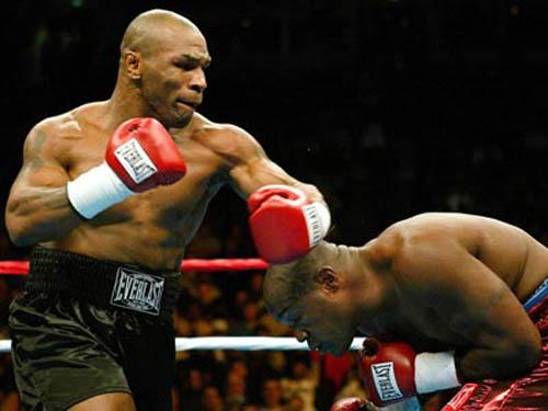 功夫巨星李小龙和世界重量级拳王泰森谁厉害?