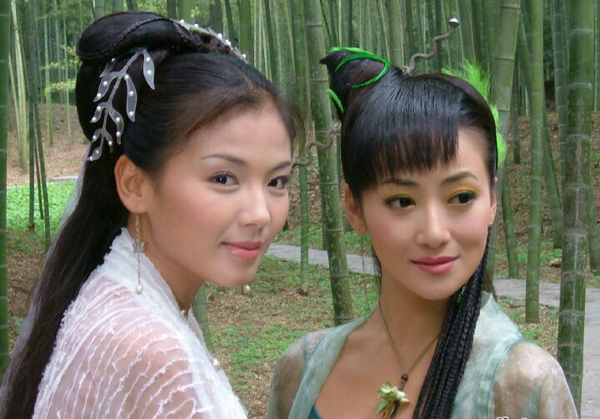 2010年《又见白娘子》白蛇:左小青,青蛇:戴君竹