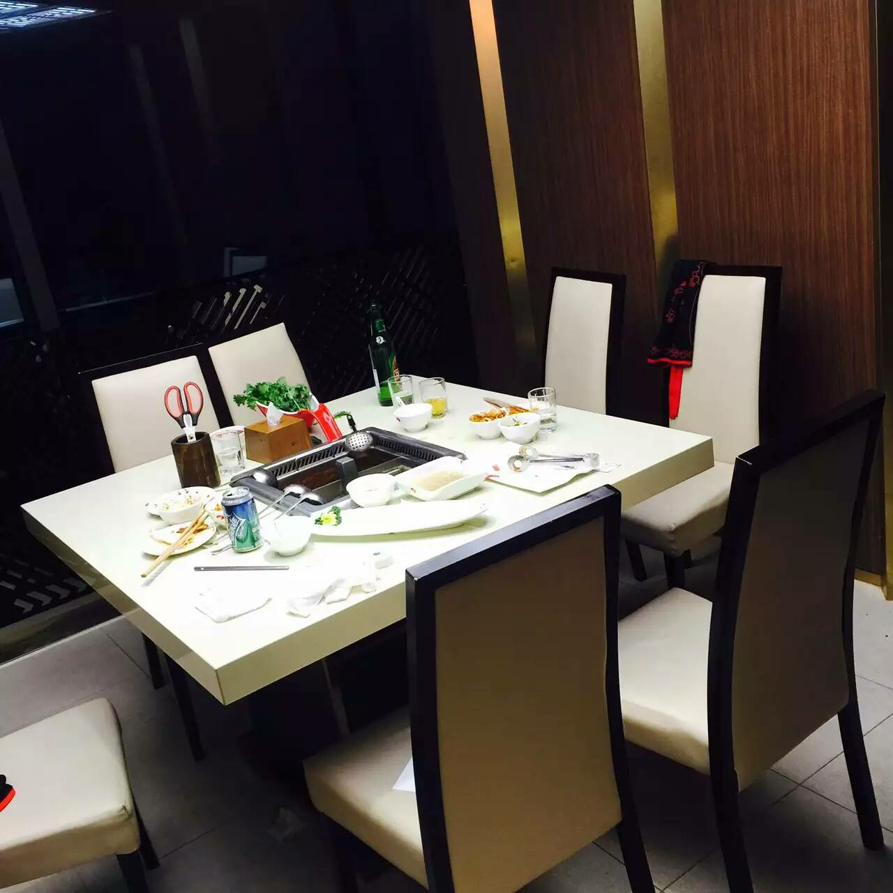 在海底捞做服务员的工作体验是怎样的? - 邮差