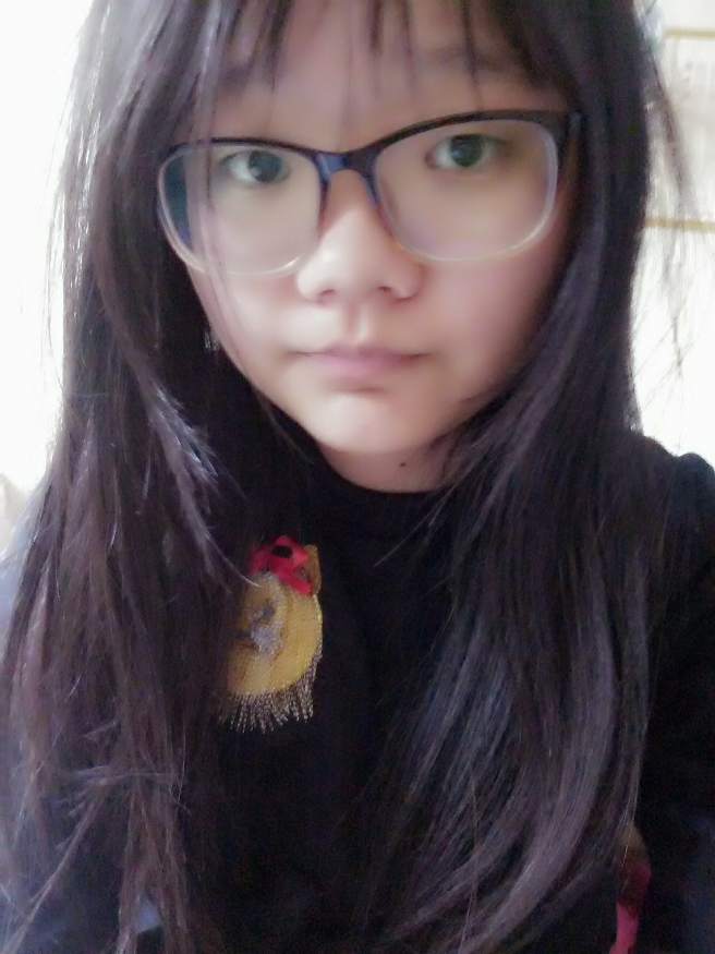 鼻子大而塌的漂亮女孩子,有谁可以来个例子么